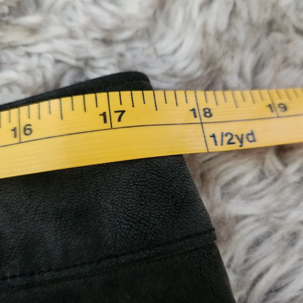 Free People button front